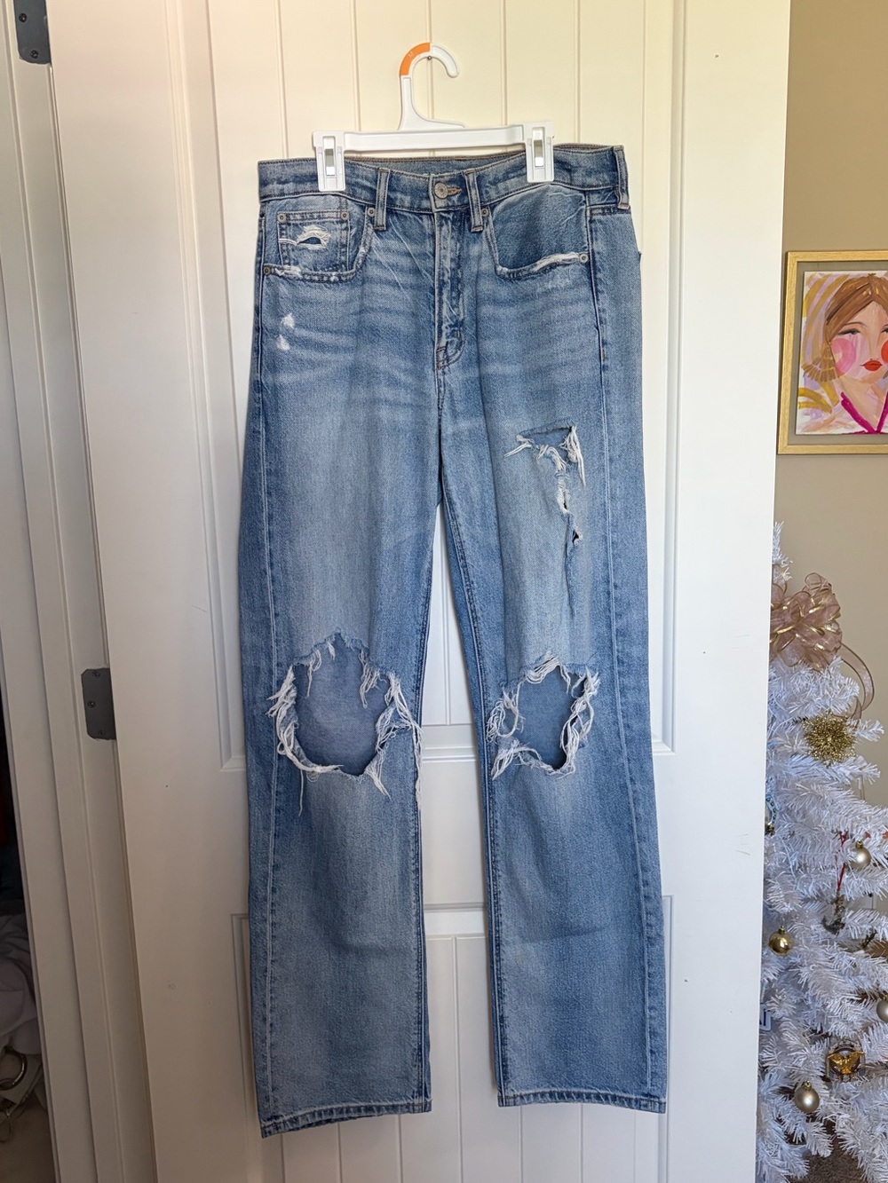 american eagle distressed jeans
